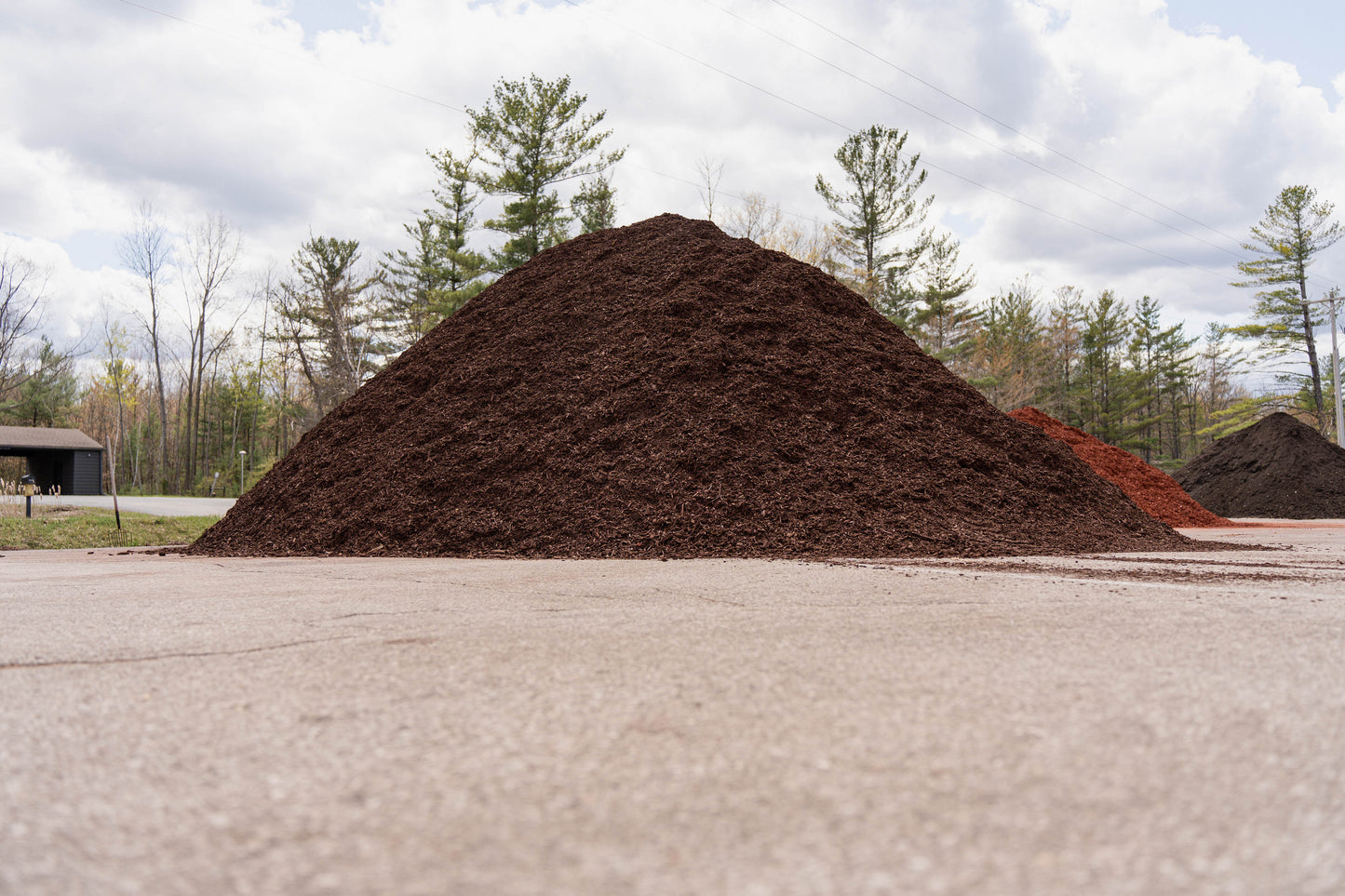 Chocolate Brown Mulch